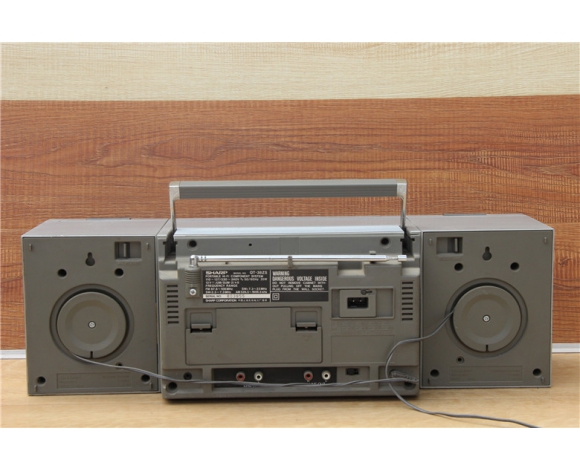 Đài Cassette, radio Nhật huyền thoại 